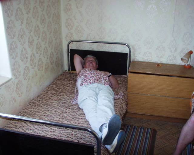 v t�to posteli byl po�at