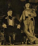 Voskovec a Werich jako Raduzo a Mahuleno v Katu a bláznu. (OD, režie J. Honzl, 1934)